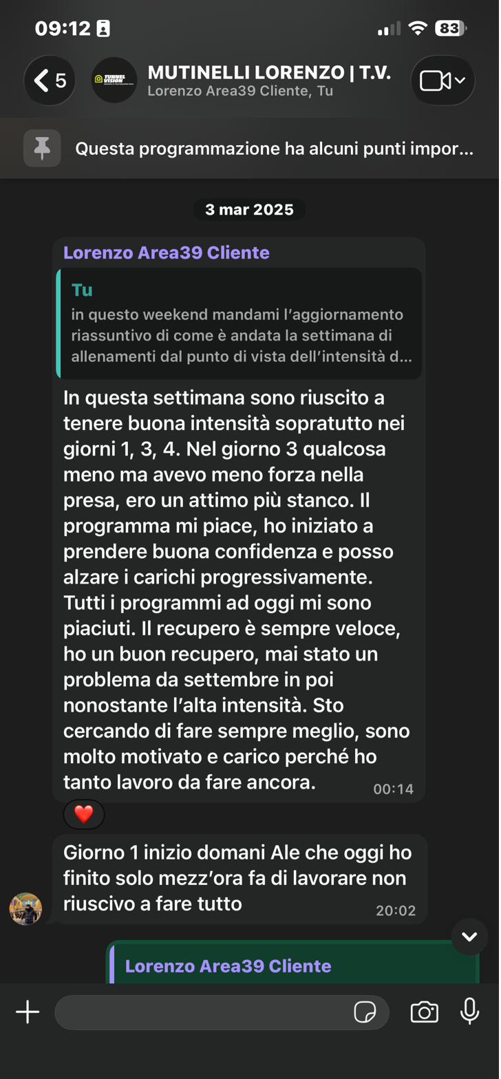 Screenshot del modulo di autovalutazione mensile: alla domanda su come si trova, l'atleta risponde che essere seguito sempre è un servizio ottimo
